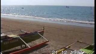 preview picture of video 'PHILLPPINES : 1997 San Fernando La Union'