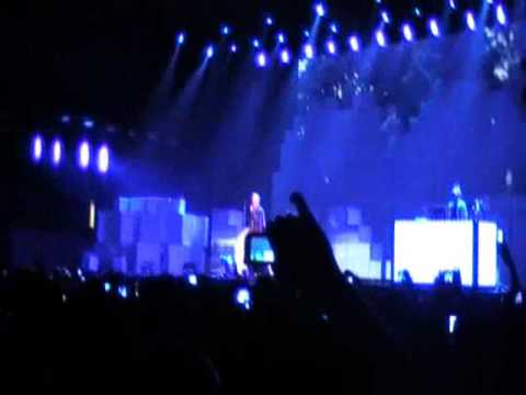 Pet Shop Boys Vs Coldplay - Domino Dancing/Viva La Vida Live In Tel Aviv 21/7 Israel