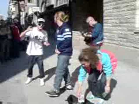 Mofeta & Jerre feat Ismen - Vad Dom Än Säger