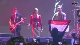 Download lagu Cahaya Nusantara, Sunset Ditanah Anarki - SID Ft Nora - At Distorsi Tiga Dekade 2025 mp3 Download lagu Cahaya Nusantara, Sunset Ditanah Anarki - SID Ft Nora - At Distorsi Tiga Dekade 2025 mp3