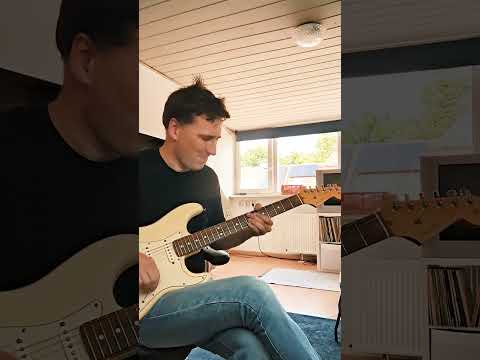 This STEVIE RAY VAUGHAN riff wil BLOW YOUR MIND!