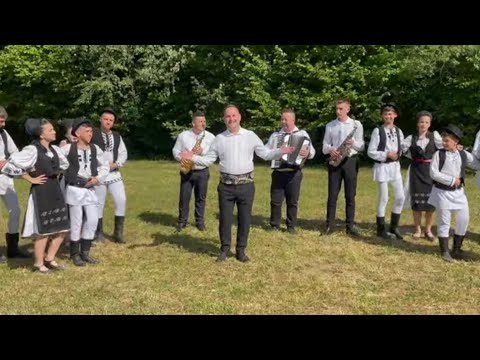 Vali Bota  si Trupa Albanik - Vai lume cum trece viata