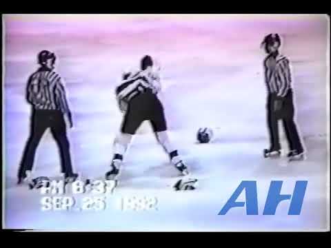 OHL Sep. 25, 1992 David Ling,KIN v Shawn Heins,PET Kingston Frontenacs Peterborough Petes