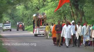 Procession to a temple, Bharatpur