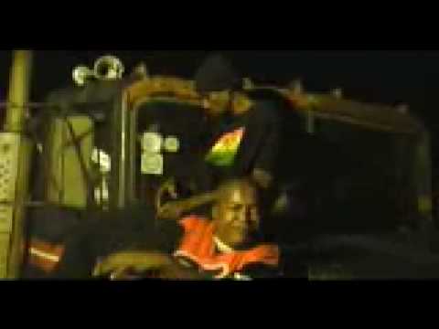 UKOO FLANI- Pingilinywee