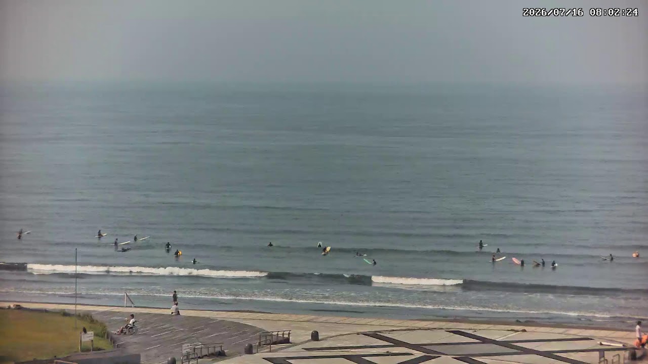 Live webcam view of Katase Nishihama Surf Beach
