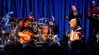 Bruce Springsteen & The Seeger Sessions Band  ** John Henry **