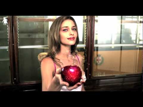 Ana Beatriz Barros - Fornarina S/S 2010 (60s)