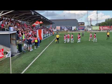 Sandvikens IF supporters firar James Kirby MÅL i derbyet mot Gefle på Jernvallen 03.08.2024