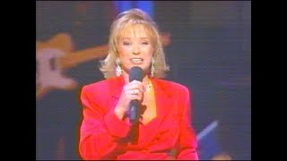 Find Out What&#39;s Happenin&#39; ~ Tanya Tucker  (1995 ACM&#39;s)