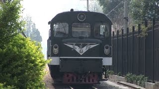 preview picture of video 'Narrow Gauge Railway in Kunming,China May,2012 (ReEditing)'