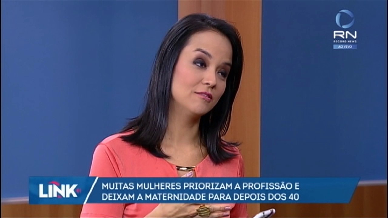 "Até os 35 seria o ideal", diz ginecologista sobre gravidez tardia