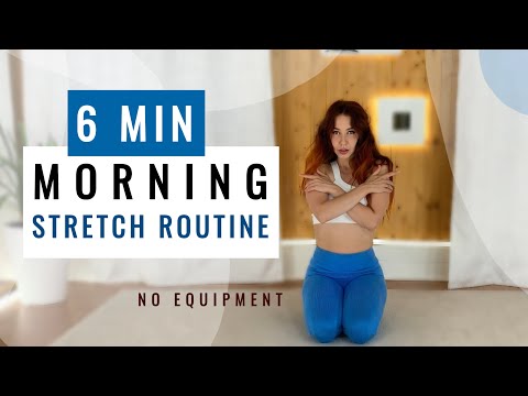 6 MIN. MORNING STRETCH ROUTINE - wake up! | Good MoM Shape