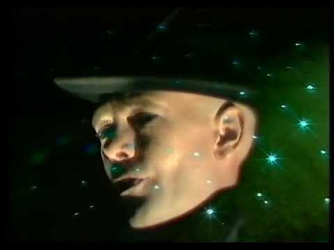 Flying Pickets - "Space Oddity" - Granada Goes Pop for Guy Fawkes (05-11-1983)