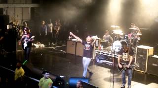New Found Glory - Kiss Me (Sixpence None the Richer Cover) - Live at O2 Academy Birmingham