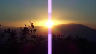 preview picture of video 'Nascer do Sol no Pico do Lopo em Extrema'