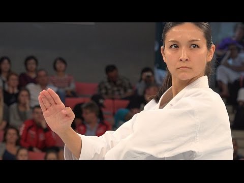 【4K】Beautiful Kata "Gojyu-shiho Sho", Female Karate World Champion