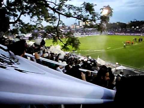 "La banda del danu copando el Franzini RECIBIMIENTO" Barra: Los Danu Stones &bull; Club: Danubio