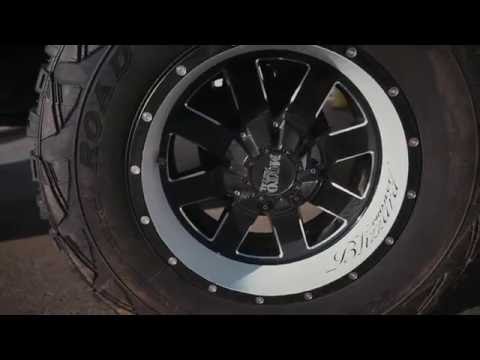 Spotlight - 1998 Chevy Silverado 1500 on Moto Metal 18's