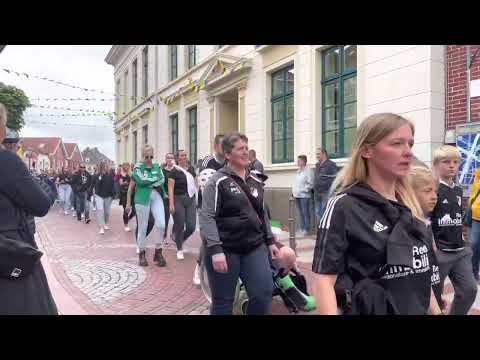 Schützenfest  Esens 2022 Umzug