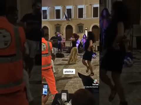 Pizzica pizzica #EltonIljazi #Italian Folk Dance