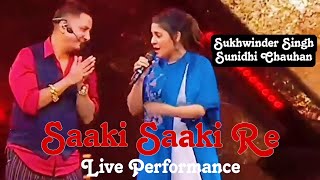 Saki Saki Re | Sukhwinder Singh and Sunidhi Chauhan performance in a show viral