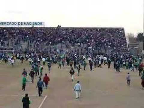 Soccer riot Tigre vs Chicago 2007