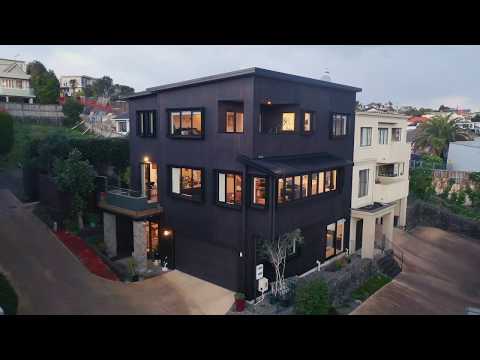 26A Takitimu Street, Orakei - Mike Zelcer and Prue Clifton