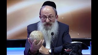 הרב ישראל גליס בשיחה אישית עם אבי רוזן: "הרבי מחב"ד שלח איתי דולר למרן הרב שך"