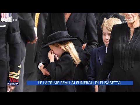 Le lacrime reali ai funerali di Elisabetta II - La Vita in diretta 20/09/2022