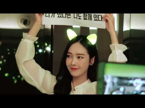 171015 Jessica came to greet fans though her concert was cancelled due to typhoon