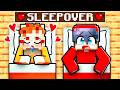 Cash Mia SLEEPOVER In Minecraft