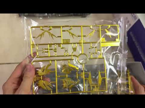 RG UNICORN GUNDAM 02 BANSHEE NORN (FINAL BATTLE VER.) [Special Coating] 獨角獸2號報喪女妖（最終形態）電鍍版 開箱