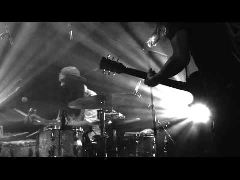 Evelinn Trouble - Simple Truth (Live)