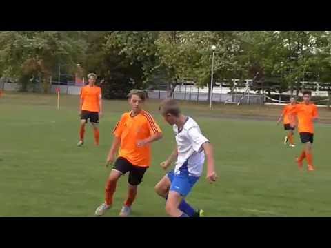 UKS IWICZNA 2002 - LKS MAZOWSZE MIĘTNE 2002 I połowa meczu cz.1