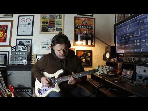 Can it do Gilmour? The Mighty HI Watt model in Ik Amplitube 5 play along .