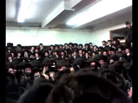 Rabbi Berish Spinka levaye 3