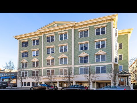 426 Main St, Unit 307, Stoneham MA - Renee Lawyer - Tel: 781-572-7617