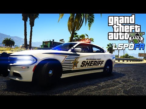 Security guard confronts gang member .... shots fired!  (GTA 5: LSPDFR GAMEPLAY)