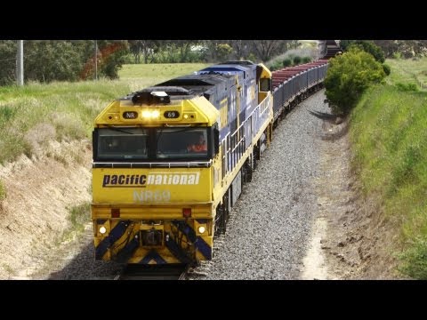 Steelie at Inverleigh - Australian Trains, Victoria