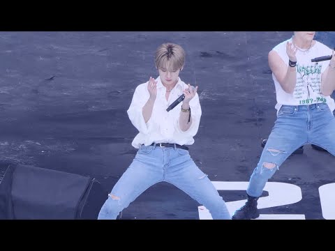 220814 Stray Kids(스트레이 키즈) "MANIAC" 리노 LEE KNOW 4K Cam (SEOUL E-PRIX)