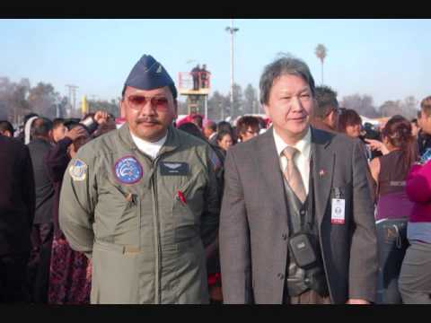 Nom Pov Xyooj, Tswv Hawj Vaj, Nom Leej Vaj