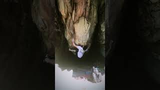 Video thumbnail of Leviathan, 7C+. Rhoscolyn