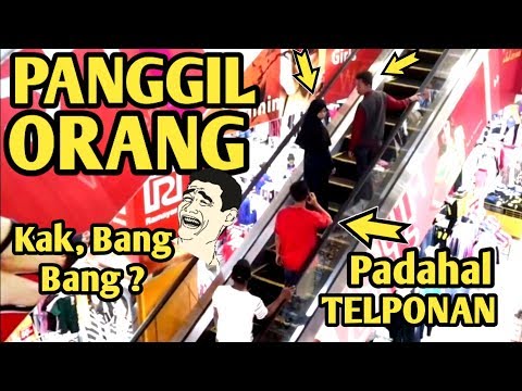 prank-panggil-orang-di-eskalator-padahal-telponan-gila-noleh-semua-prank-indonesia