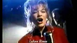 TV Commercial-LeAnn Rimes-Holiday In Your Heart-Looney Tunes