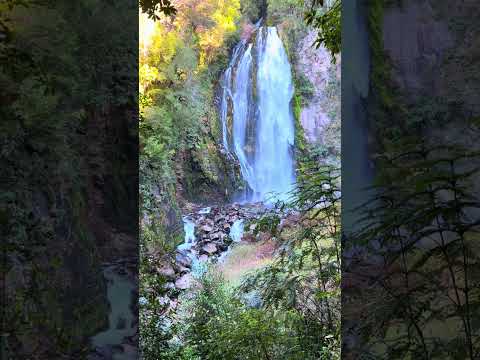 El Salto Carén cascada de la Región de La Araucaní entre Curacautín y Malalcahuello. 🌿