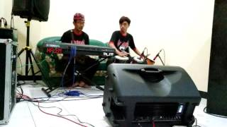 Download lagu Latihan electone 'oleh-oleh' rita s by Ky Hen ft Pak Sant Mahendra tanpa vocal mp3 Download lagu Latihan electone 'oleh-oleh' rita s by Ky Hen ft Pak Sant Mahendra tanpa vocal mp3