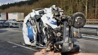 preview picture of video '14.01.2013: Tödlicher Unfall auf der Sauerlandlinie - Transporter fährt in Sperranhänger'