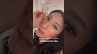Download lagu Cara Pakai Tetes Mata Softlens Saat Makeup mp3