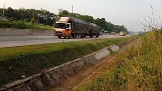 Download lagu Menikmati Suara bising kendaraan tol trans Jawa mp3 Download lagu Menikmati Suara bising kendaraan tol trans Jawa mp3